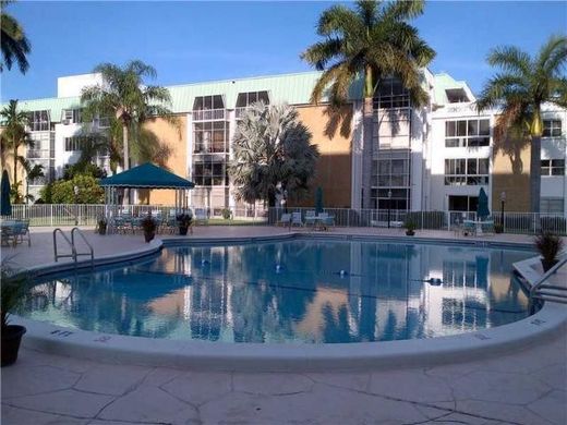 Complexes résidentiels à Oakland Park, Comté de Broward