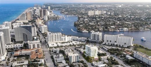Residential complexes in Fort Lauderdale, Broward County