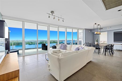 Complesso residenziale a Miami Beach, Miami-Dade County