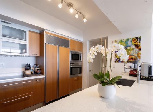 Complesso residenziale a Miami Beach, Miami-Dade County