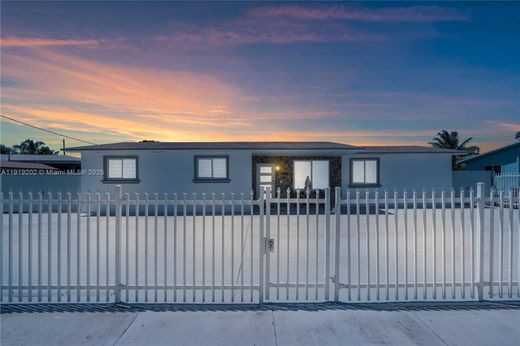 Villa en Miami Gardens, Miami-Dade County