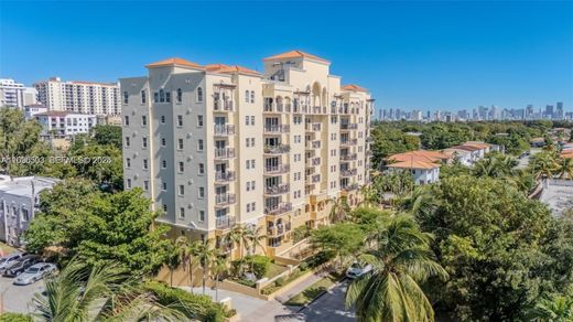 Kamienica w Coral Gables, Miami-Dade County