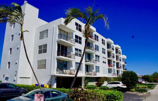 Appartementencomplex in Lantana, Palm Beach County