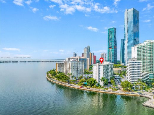 Wohnkomplexe in Miami, Miami-Dade County