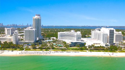 Residential complexes in Miami Beach, Miami-Dade