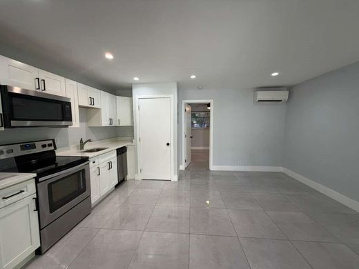 フォートローダーデール, Broward Countyのアパートメント・コンプレックス