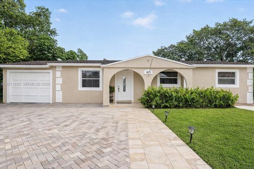 Вилла, Miami Gardens, Miami-Dade County