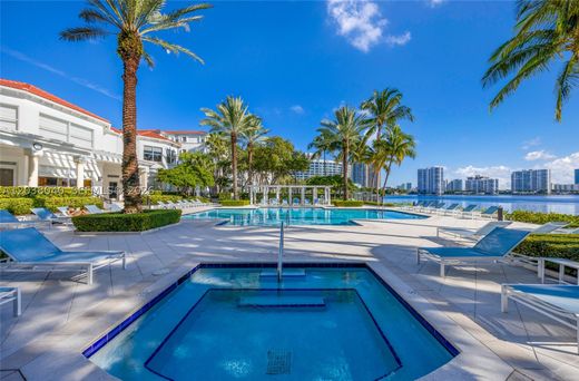 Residential complexes in Aventura, Miami-Dade