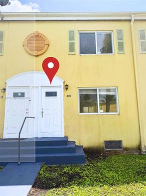 Complesso residenziale a Miami Shores, Miami-Dade County