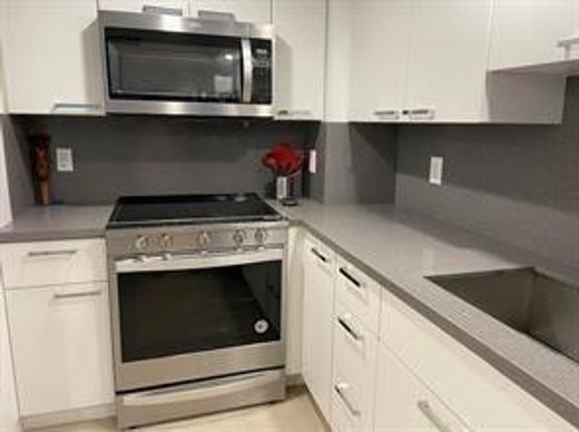 Residential complexes in Fort Lauderdale, Broward County