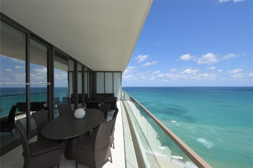 Residential complexes in Sunny Isles Beach, Miami-Dade