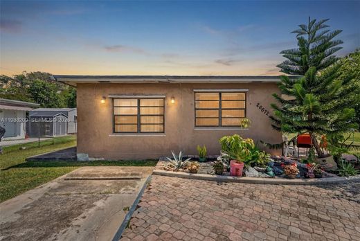 Villa - Miami, Miami-Dade County