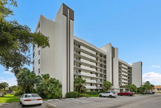 Complexes résidentiels à Deerfield Beach, Comté de Broward