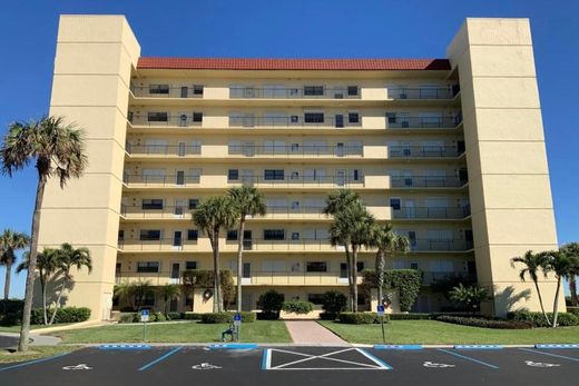 Residential complexes in Jensen Beach, Martin County