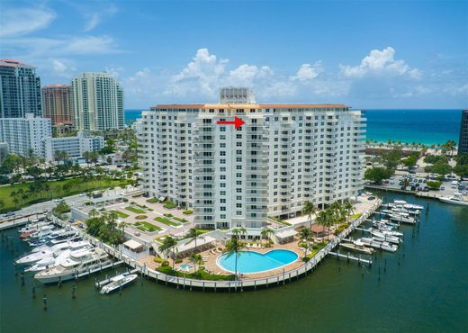 Residential complexes in Fort Lauderdale, Broward County