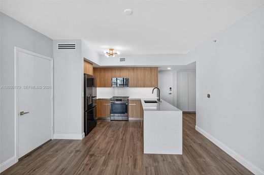 Complesso residenziale a Miami, Miami-Dade County