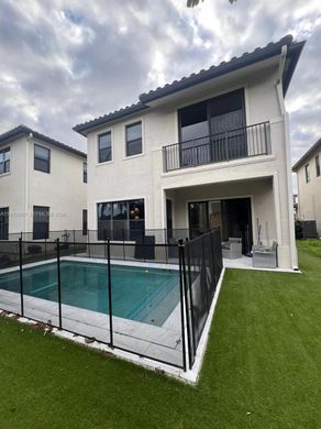 Villa Hialeah, Miami-Dade County