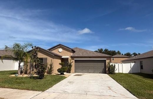 Villa in Zephyrhills, Pasco County
