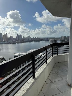 Жилой комплекс, Aventura, Miami-Dade County