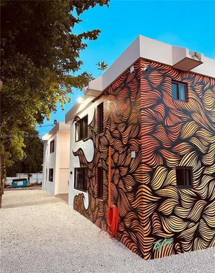 Residential complexes in Miami Shores, Miami-Dade