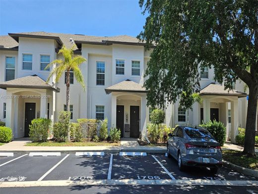 Townhouse in Naples, Collier County