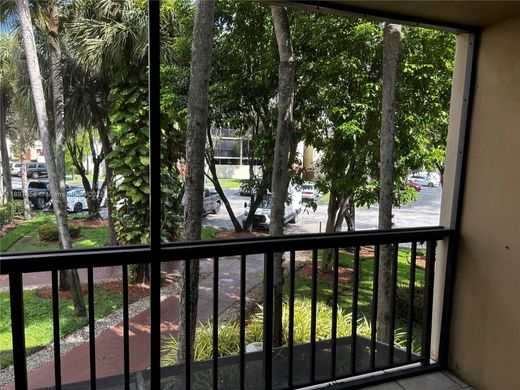 ‏בניין ב  מיאמי, Miami-Dade County