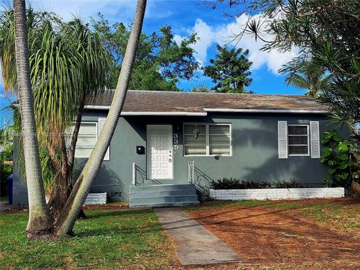 Villa in Miami Shores, Miami-Dade County