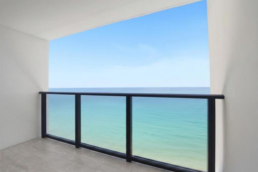 Residential complexes in Hollywood, Broward County