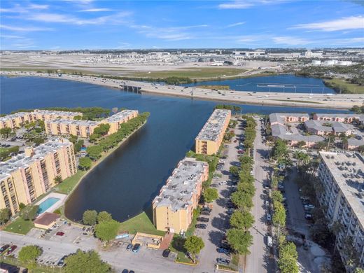 公寓楼  迈阿密, Miami-Dade County