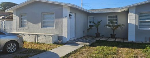 Villa in Sweetwater, Miami-Dade