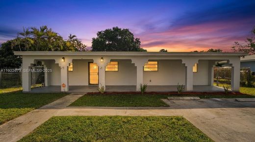 Βίλα σε Μαϊάμι, Miami-Dade County