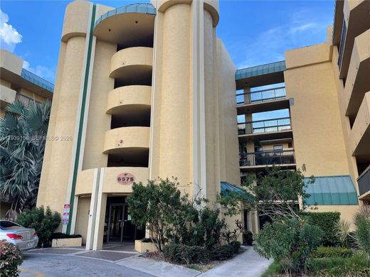 公寓楼  Lauderhill, Broward County