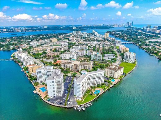 Edificio en Bay Harbor Islands, Miami-Dade County