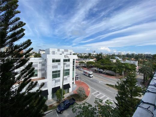 Жилой комплекс, Майами-Бич, Miami-Dade County