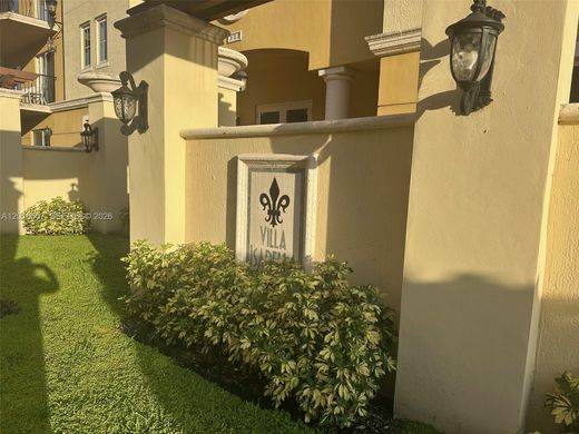 Komplex apartman Coral Gables, Miami-Dade County