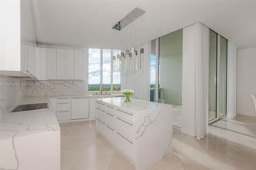 Residential complexes in Sunny Isles Beach, Miami-Dade