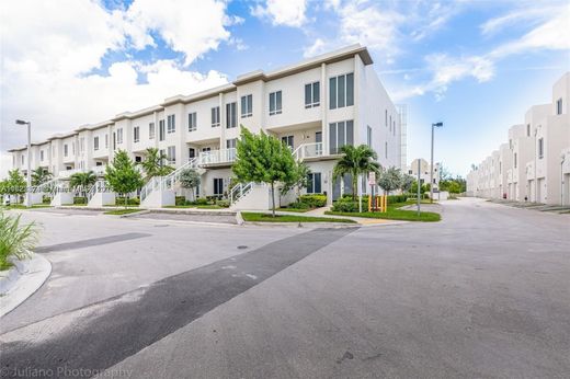 Edificio en Doral, Miami-Dade County