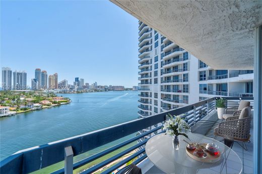 Residential complexes in Aventura, Miami-Dade