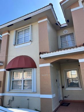 Townhouse in Miami, Miami-Dade