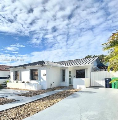 Villa in Miami Terrace Mobile Home, Miami-Dade