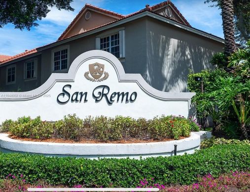 Townhouse in Weston, Broward County