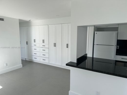 Komplex apartman Miami Beach, Miami-Dade County