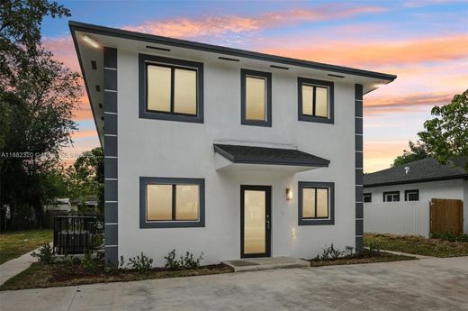 Miami Heights Trailer Park, Miami-Dade Countyのタウンハウス