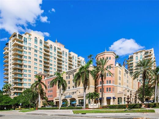 Residential complexes in Fort Lauderdale, Broward County