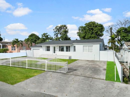 Villa en Hialeah, Miami-Dade County
