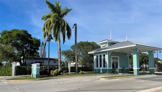 Lauderhill, Broward Countyのアパートメント・コンプレックス