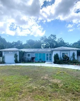 Villa in North Miami, Miami-Dade County