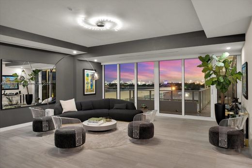 Komplex apartman Miami Beach, Miami-Dade County