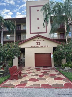 Edificio en Pembroke Pines, Broward County