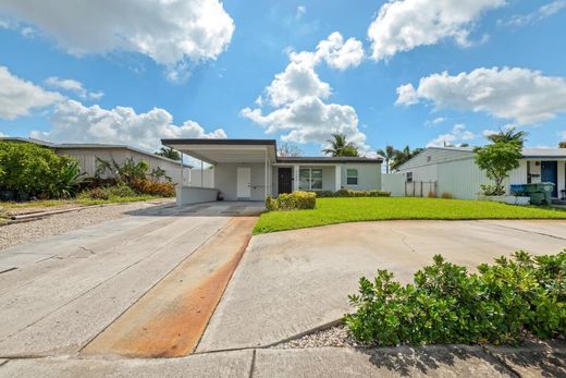 Villa in Oakland Park, Broward County